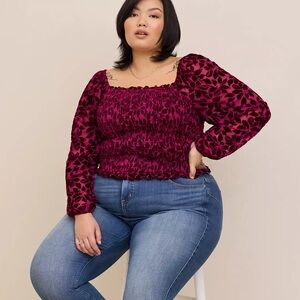 Torrid (NWT) Velvet smocked Blouson long sleeve crop blouse - Wine